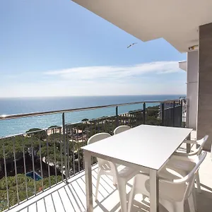 apartamentos-blanes-condal.topcostabravahotels.com/